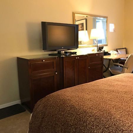 Cardinal Court Motel Saint Thomas Εξωτερικό φωτογραφία