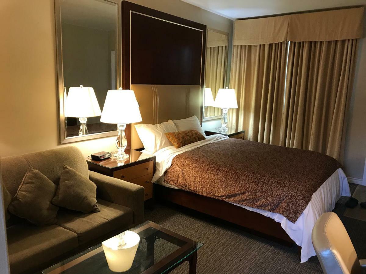 Cardinal Court Motel Saint Thomas Εξωτερικό φωτογραφία