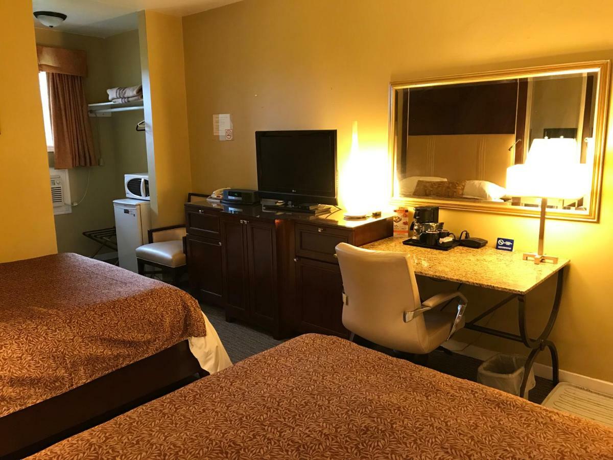 Cardinal Court Motel Saint Thomas Εξωτερικό φωτογραφία