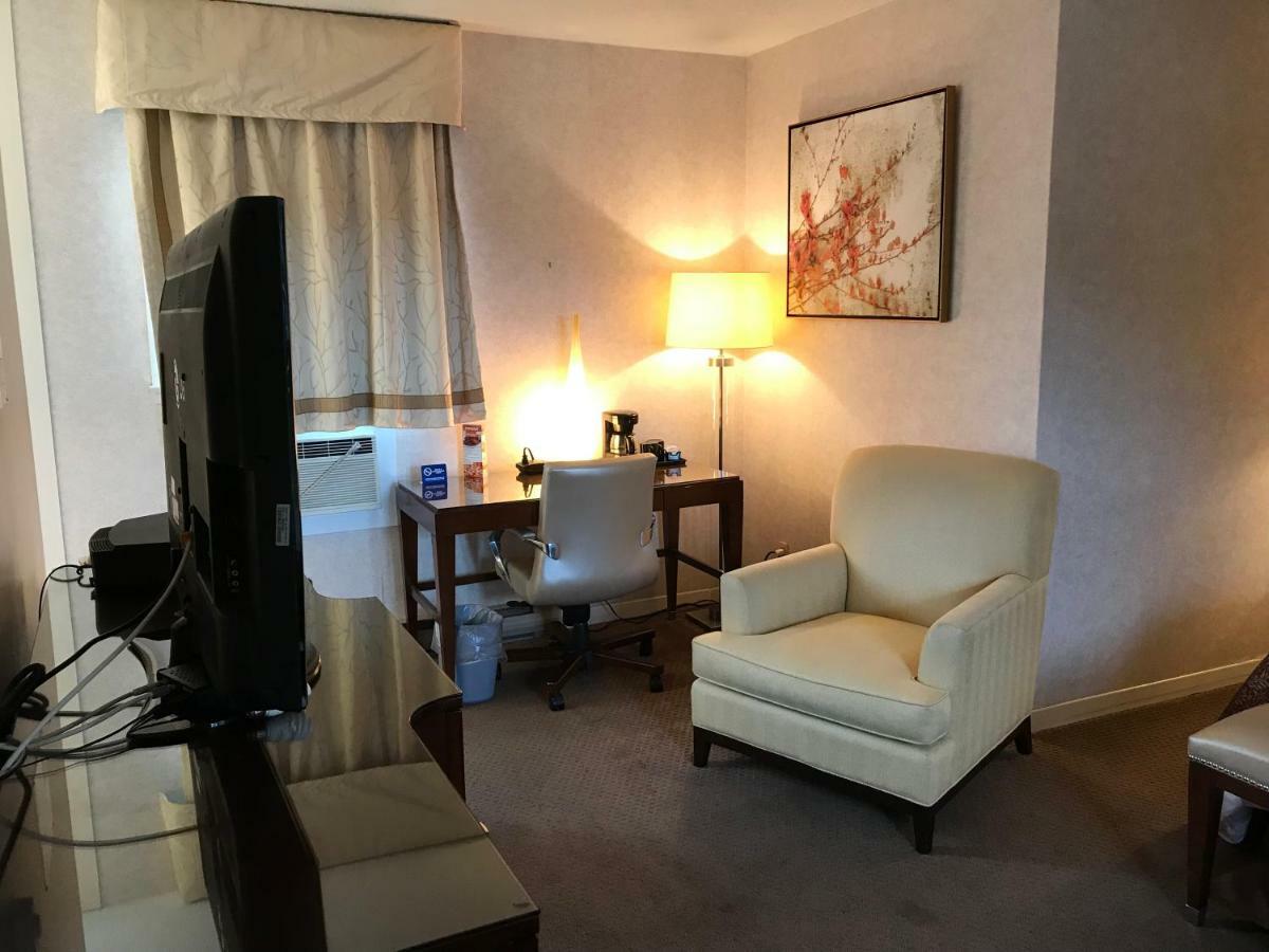 Cardinal Court Motel Saint Thomas Εξωτερικό φωτογραφία