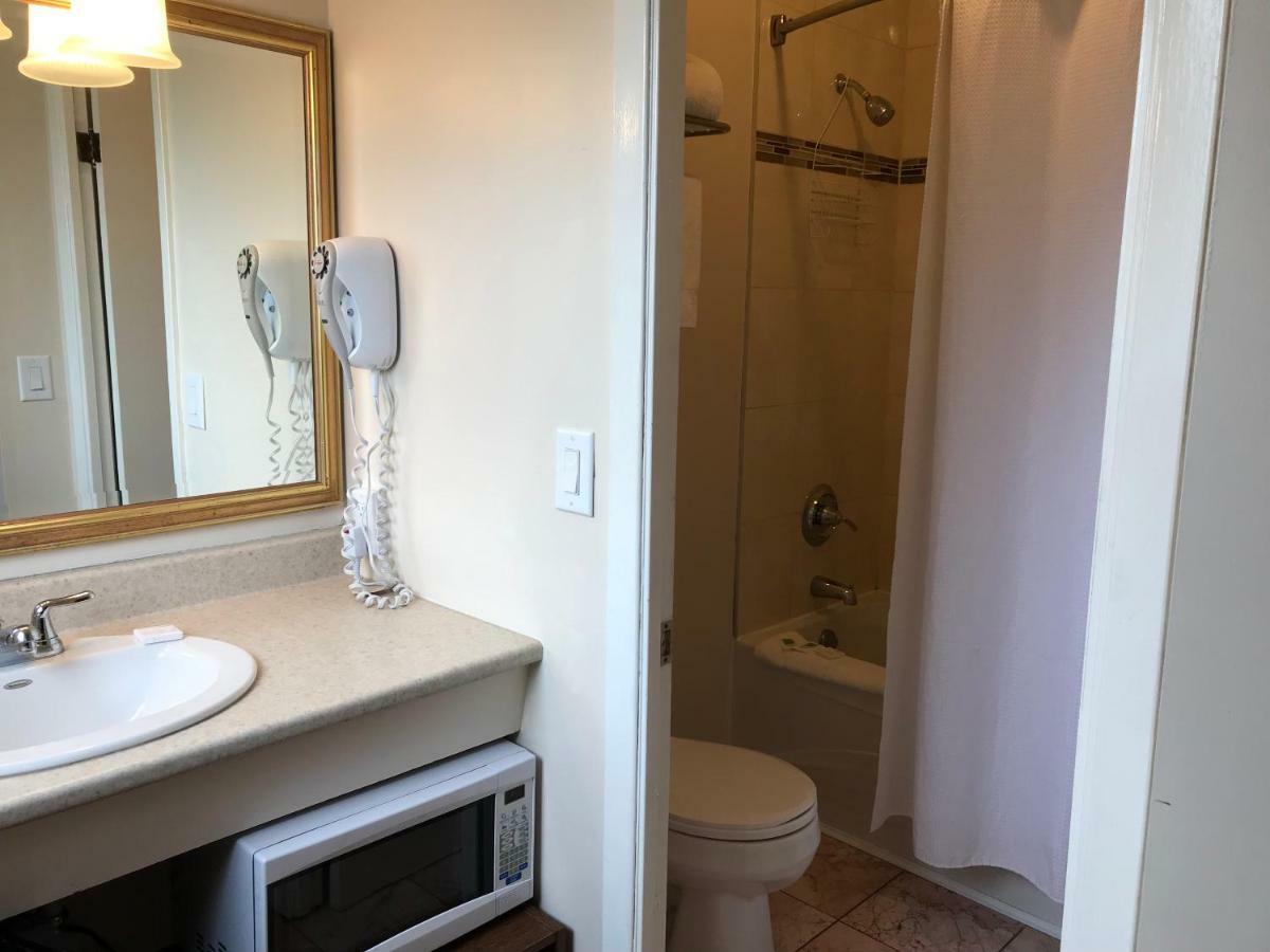 Cardinal Court Motel Saint Thomas Εξωτερικό φωτογραφία